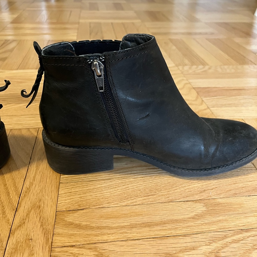 Sperry Women's Black Leather Boots - Picture 3 of 7